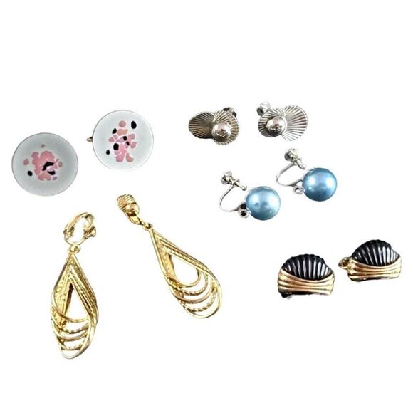 VINTAGE Silver Tone, Gold-Tone, Enamel and Beaded Screw-Back Earrings Lot of 5! - Picture 1 of 9